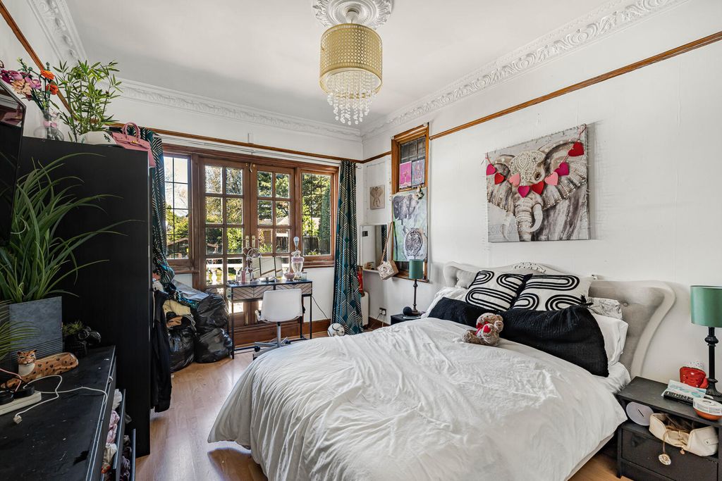 Additional image 14 of 4 bed detached house for salePark Avenue, Enfield EN1