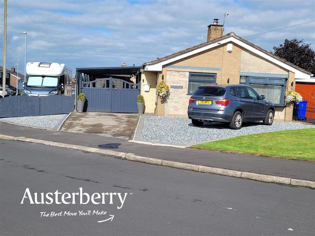 Property photo 1 of 20 8 Thack.Jpg