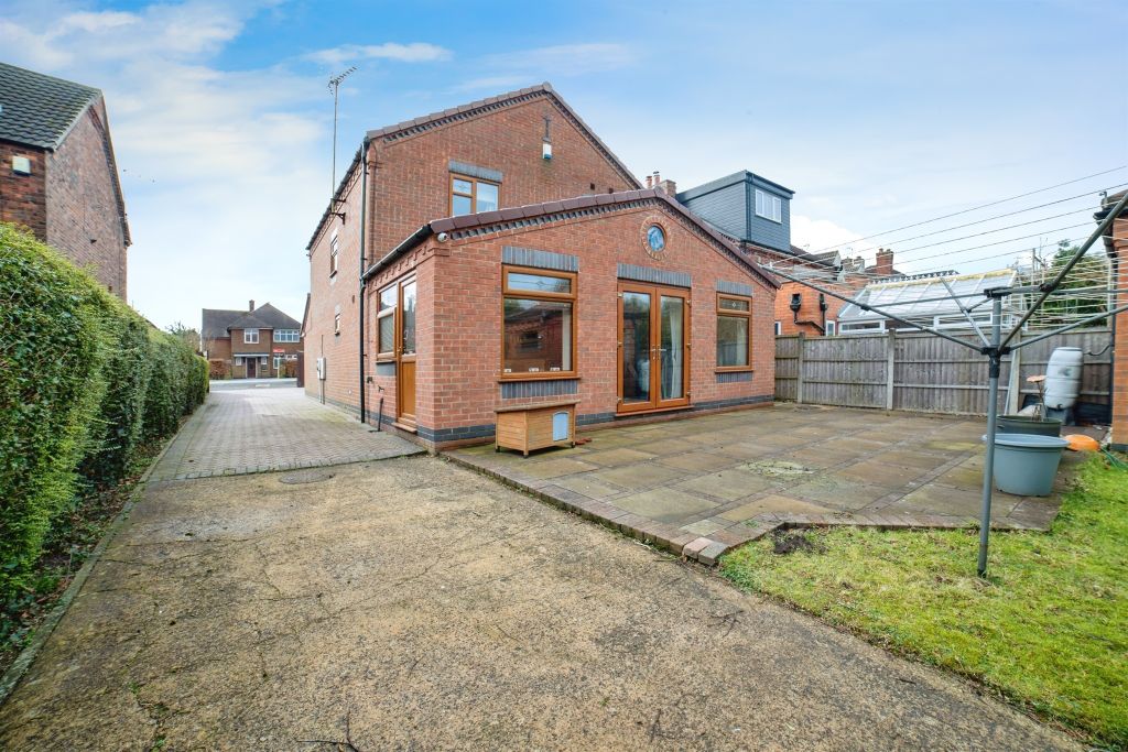 Property photo 1 of 21