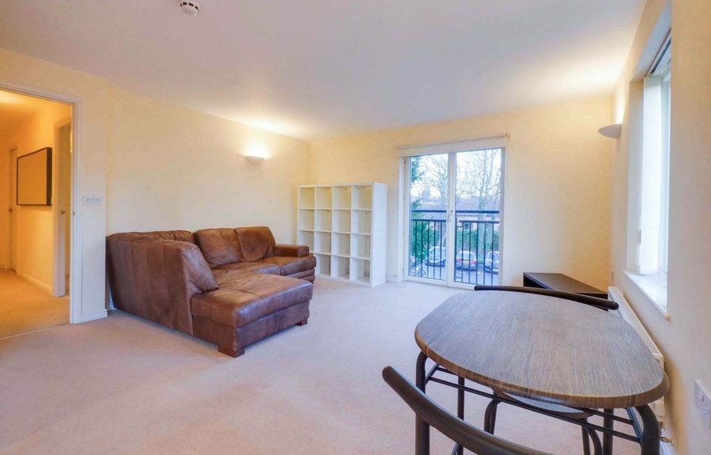 Property photo 3 of 13