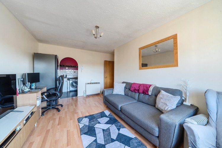 Property photo 3 of 11
