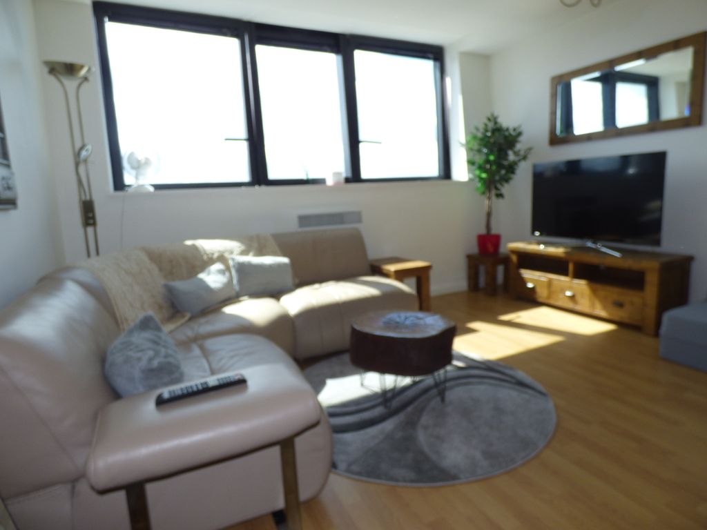 Property photo 3 of 7