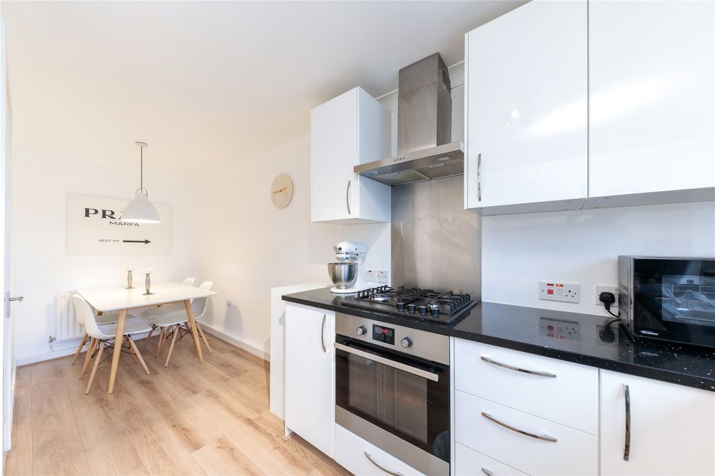 Property photo 2 of 17 Kithcen