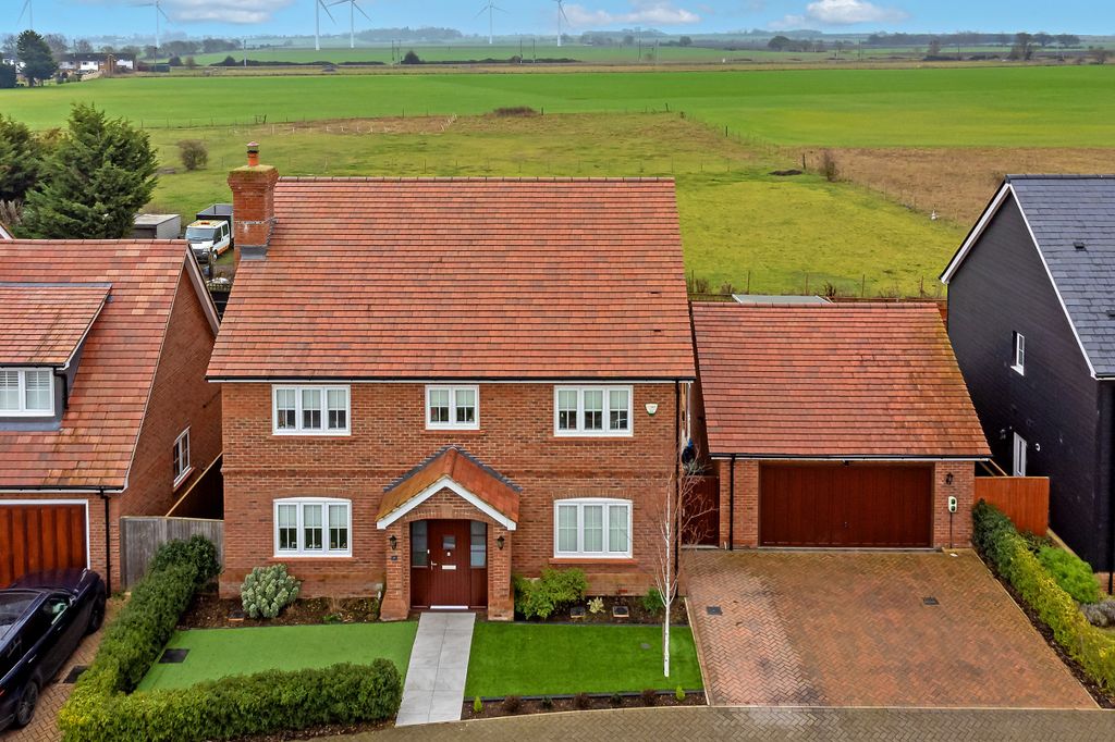 Property photo 1 of 36 27Standrewsway-3