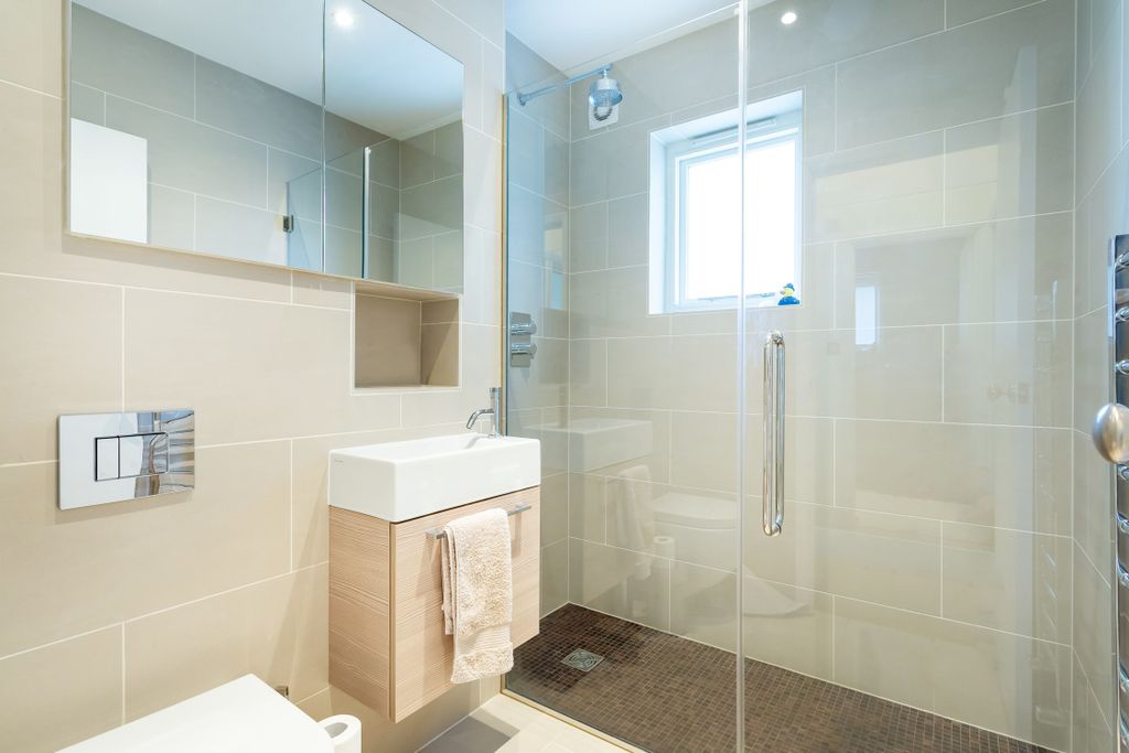 Property photo 3 of 13 3