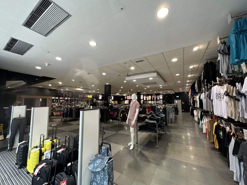 Property photo 2 of 3