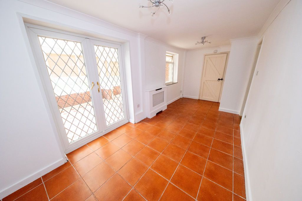 Property photo 3 of 19 Photo 17