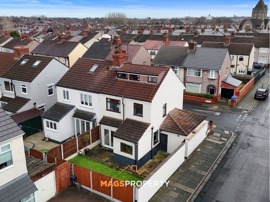 Property photo 2 of 25