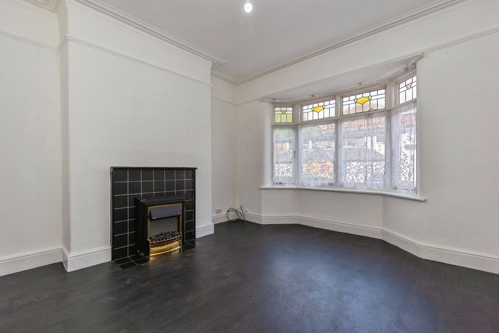 Property photo 3 of 20 Pbox-Img.Jpg