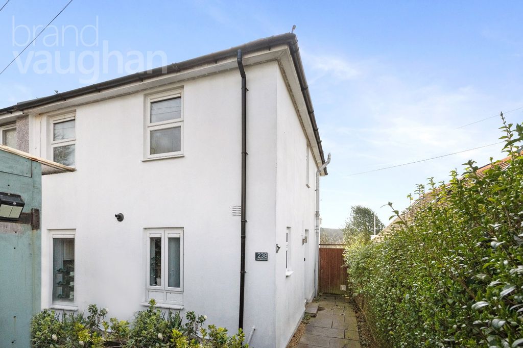 Property photo 1 of 18 Picture No. 01