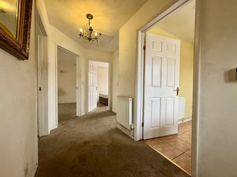 Property photo 3 of 11 Photo 8