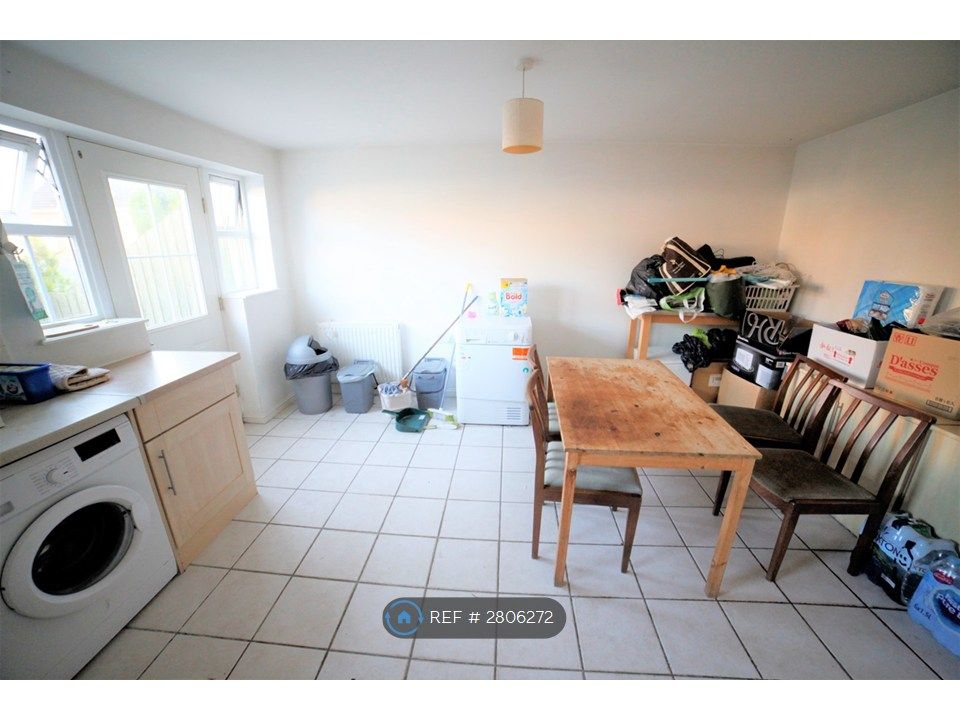 Property photo 2 of 11 Kitchen &amp; Dining