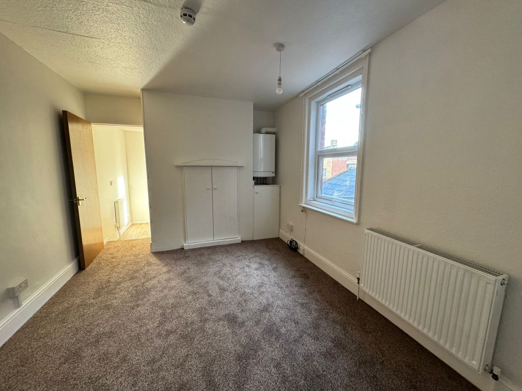 Property photo 1 of 3