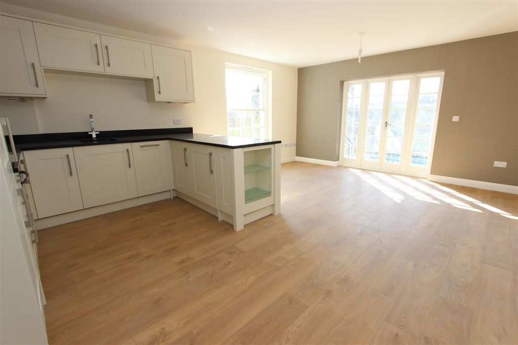 Property photo 3 of 9 Img_0456.Jpg