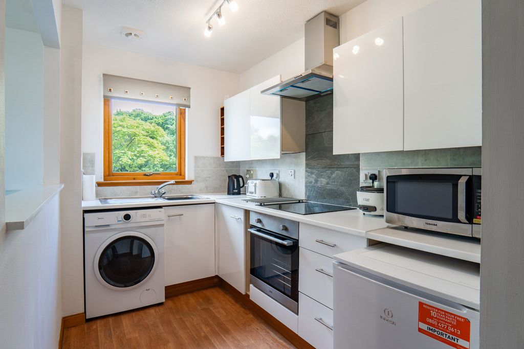 Additional image 7 of 2 bed flat for saleMurray Terrace, Inverness IV2