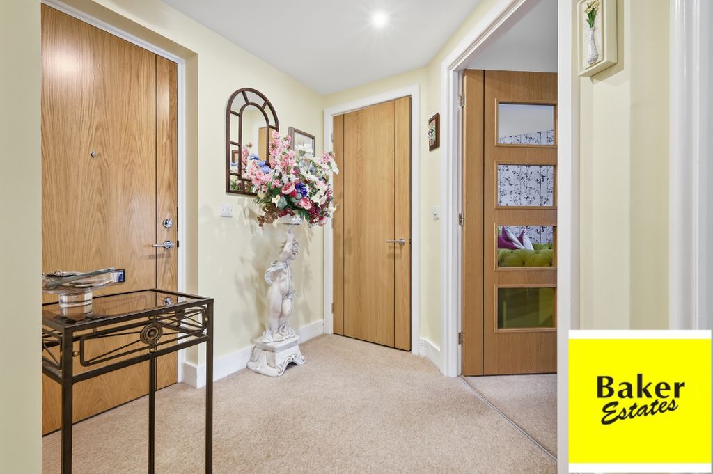 Property photo 3 of 21