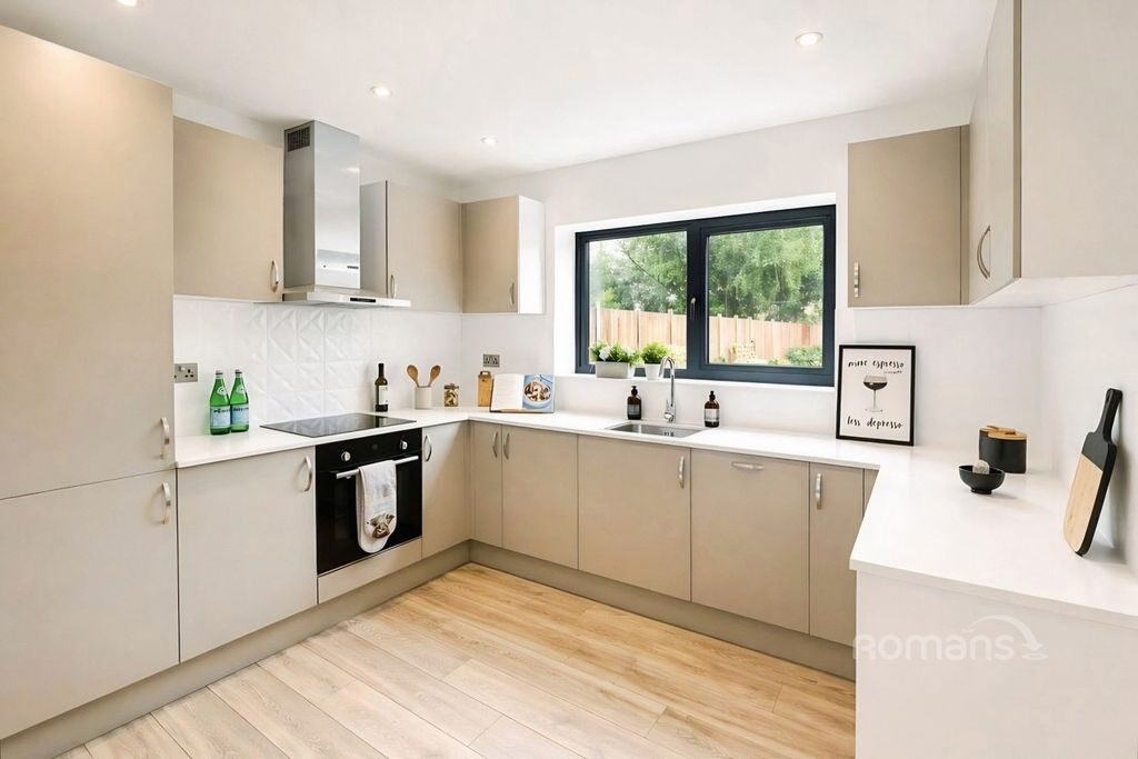 Property photo 3 of 21 Pbox-Img.Jpeg