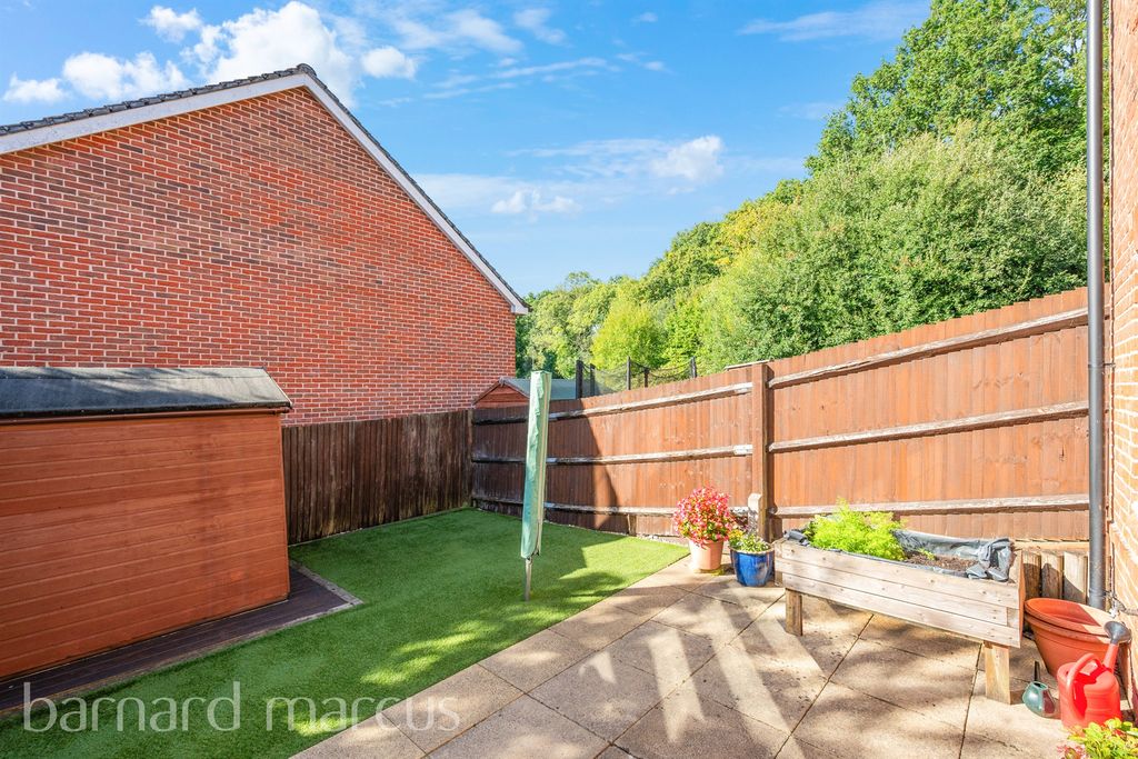 Property photo 2 of 9