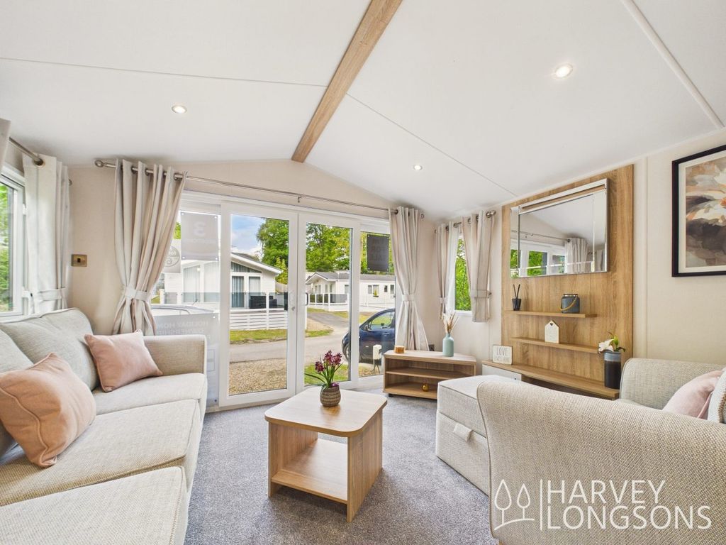 Property photo 3 of 18 Open Plan Living Area In The Willerby Lamberhurst Holiday Caravan At Beauport Holiday Park, East Sussex