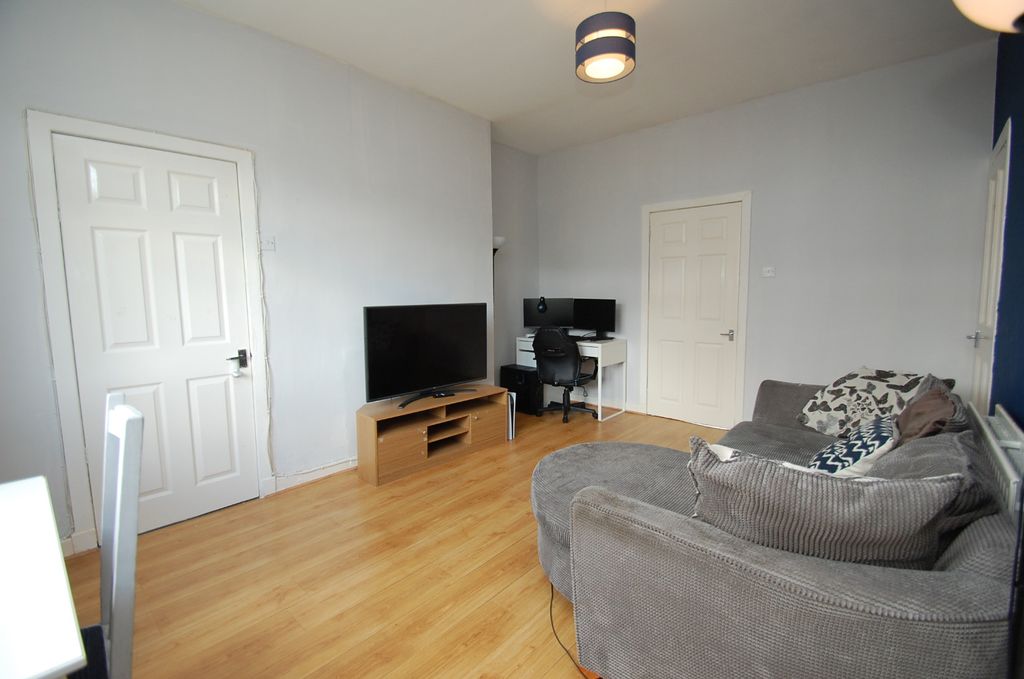 Property photo 3 of 16 5306073