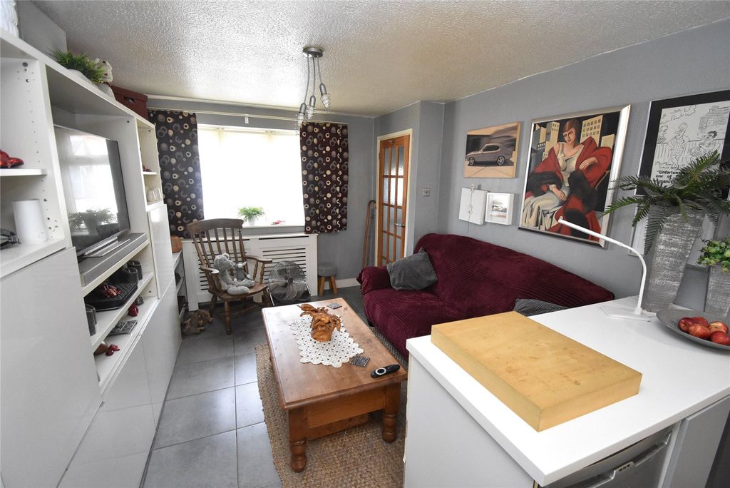 Property photo 2 of 17 Picture No. 13
