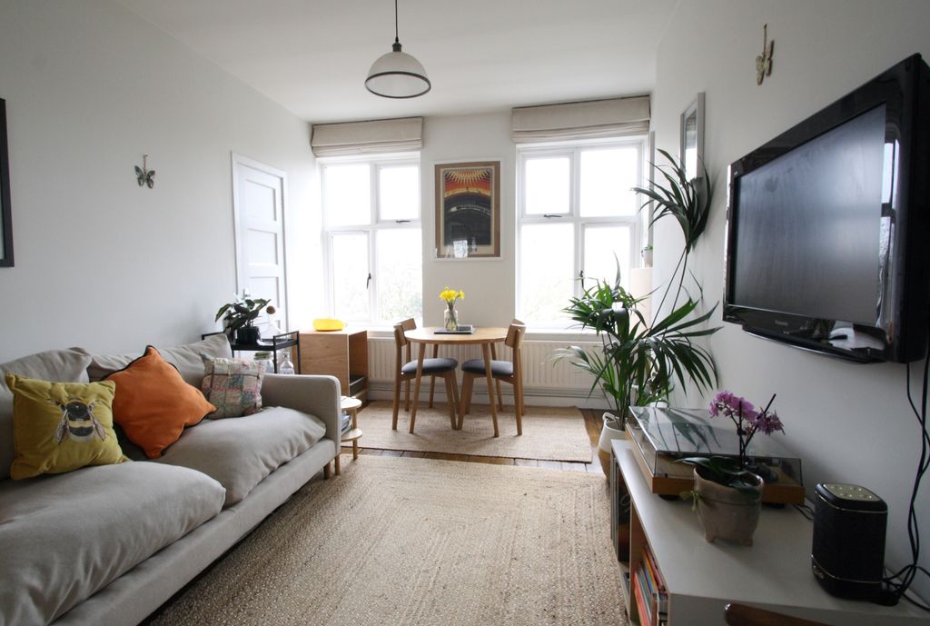 Property photo 3 of 9 Img_2358 (1)