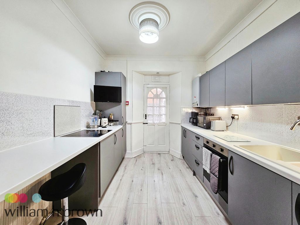 Property photo 2 of 9 Image