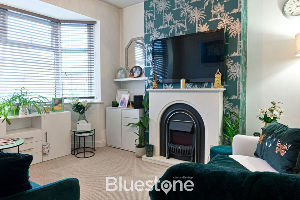 Property photo 3 of 23