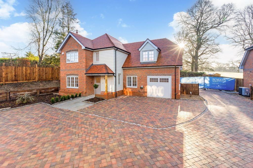 Property photo 1 of 19