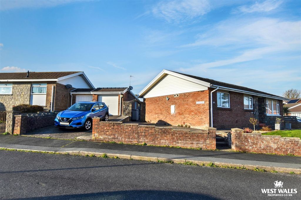 Property photo 1 of 20 19 (3).Jpg