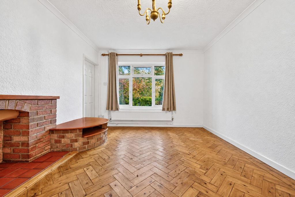 Property photo 3 of 19