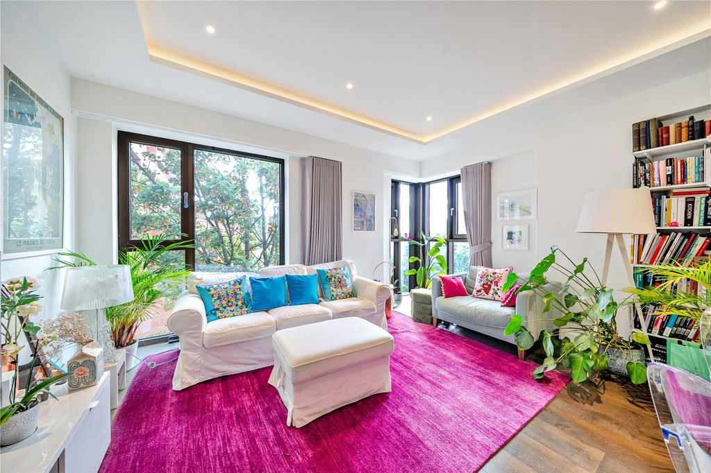 Property photo 3 of 10 Reception Room