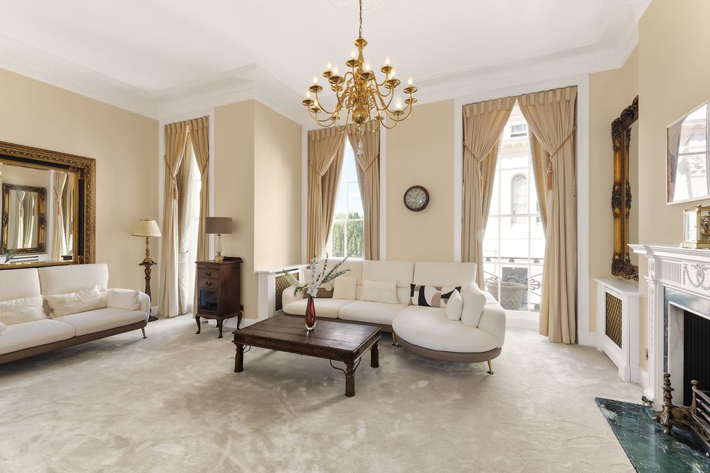 Property photo 2 of 12 Drawing Room
