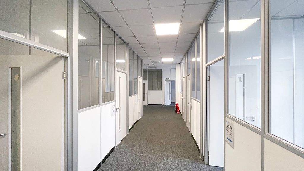 Property photo 3 of 4 2 Aclam Road Notting Hill W10 Offices To Let West London Int Hall.Jpg