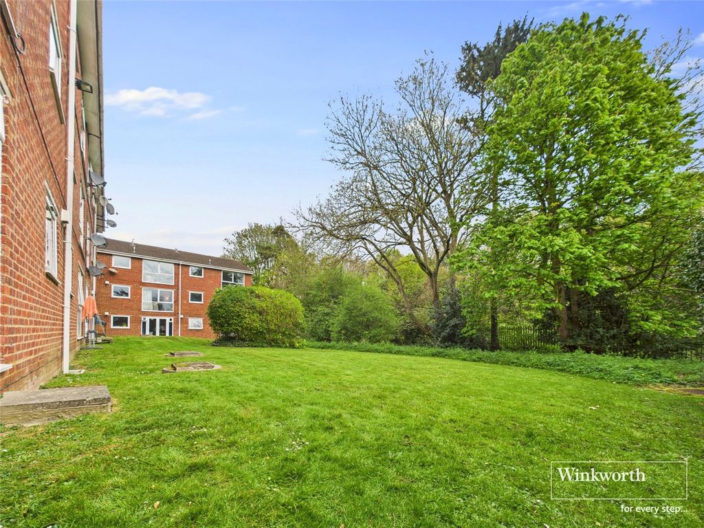 Property photo 2 of 12 Picture No. 05
