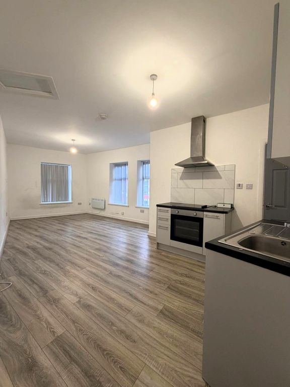 Property photo 1 of 3