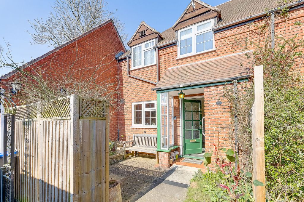 Property photo 2 of 29
