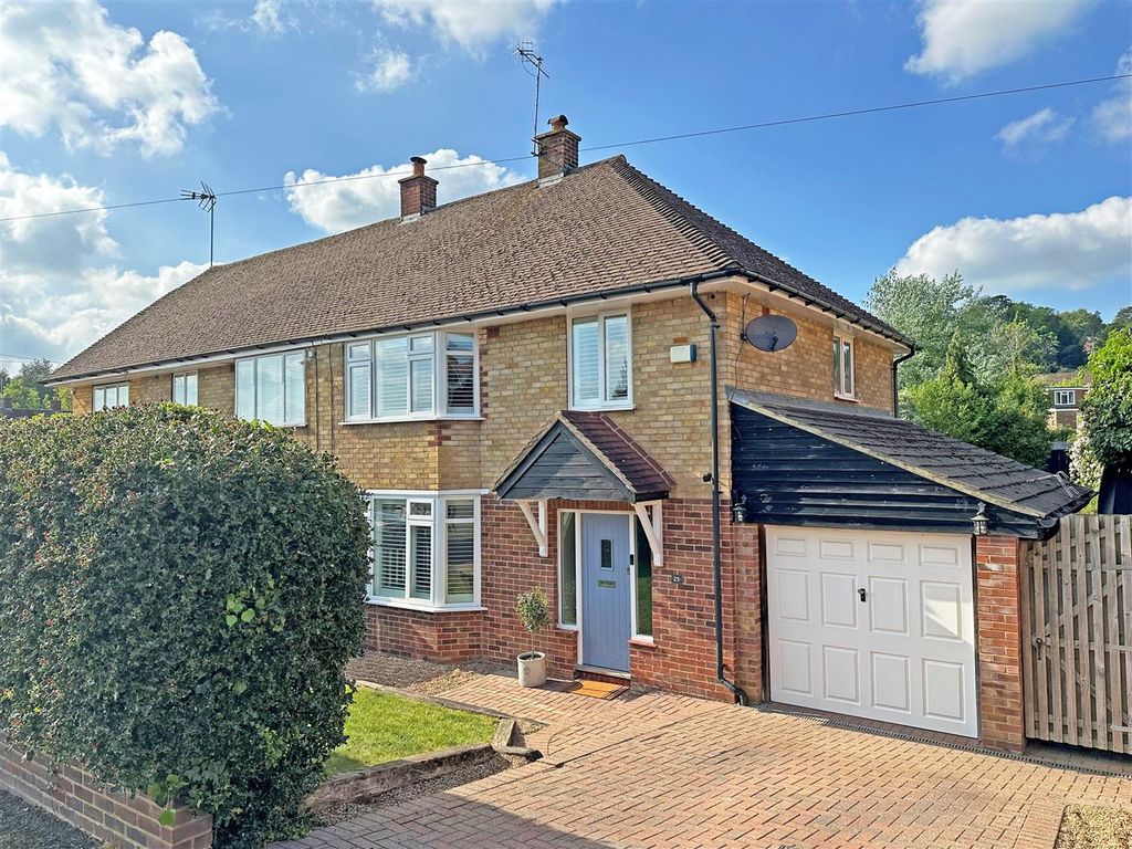 Property photo 1 of 24