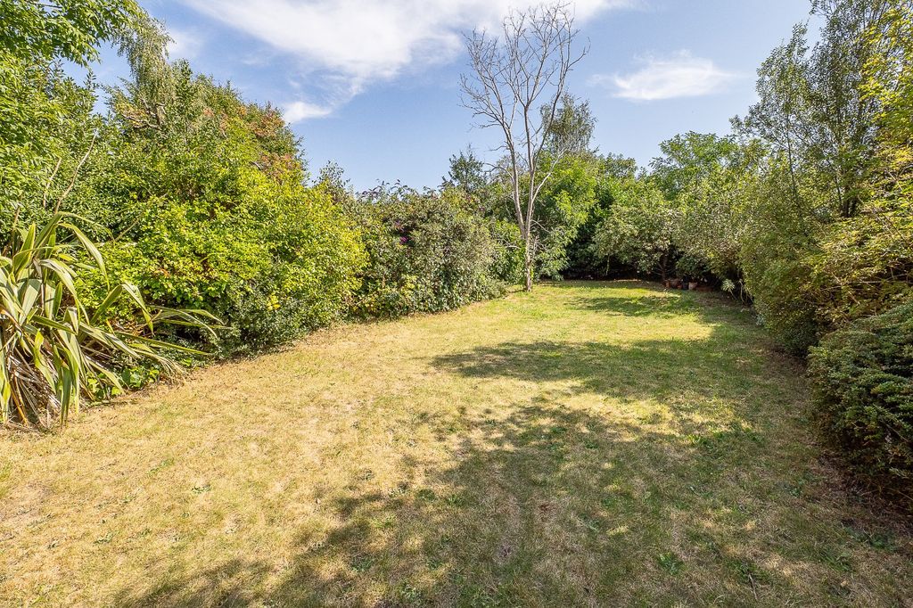 Property photo 3 of 24 Picture No. 22