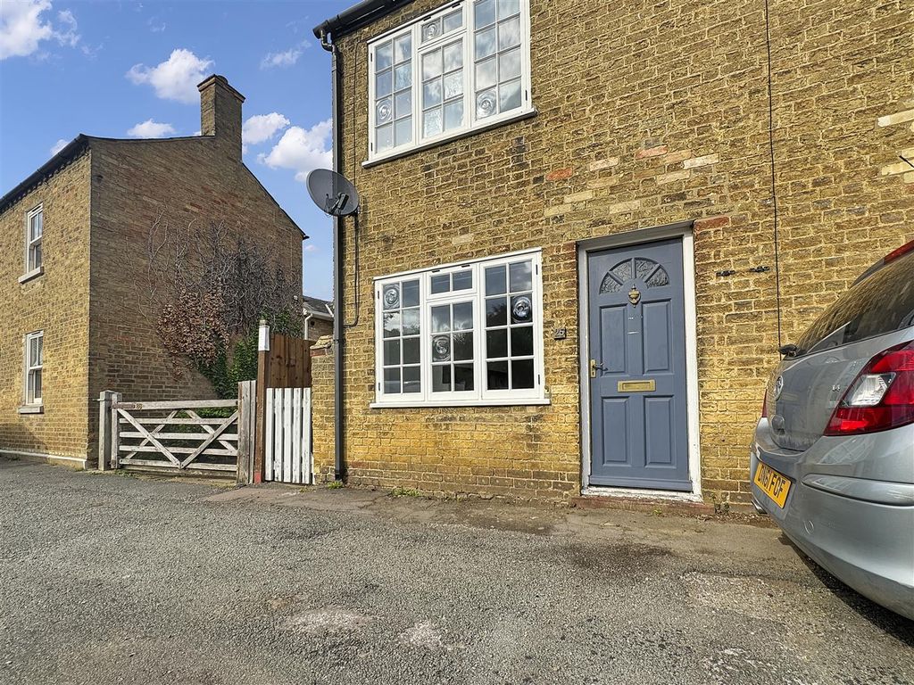 Property photo 1 of 11