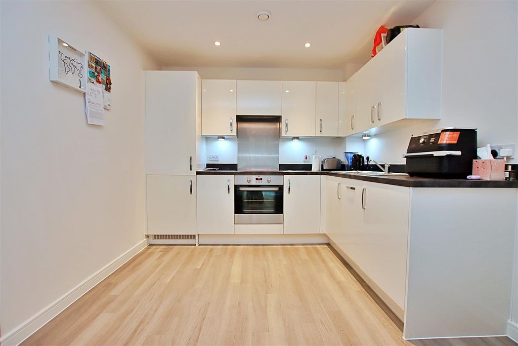 Property photo 2 of 12 Img_7037.Jpg