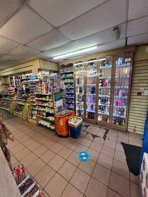 Property photo 1 of 4