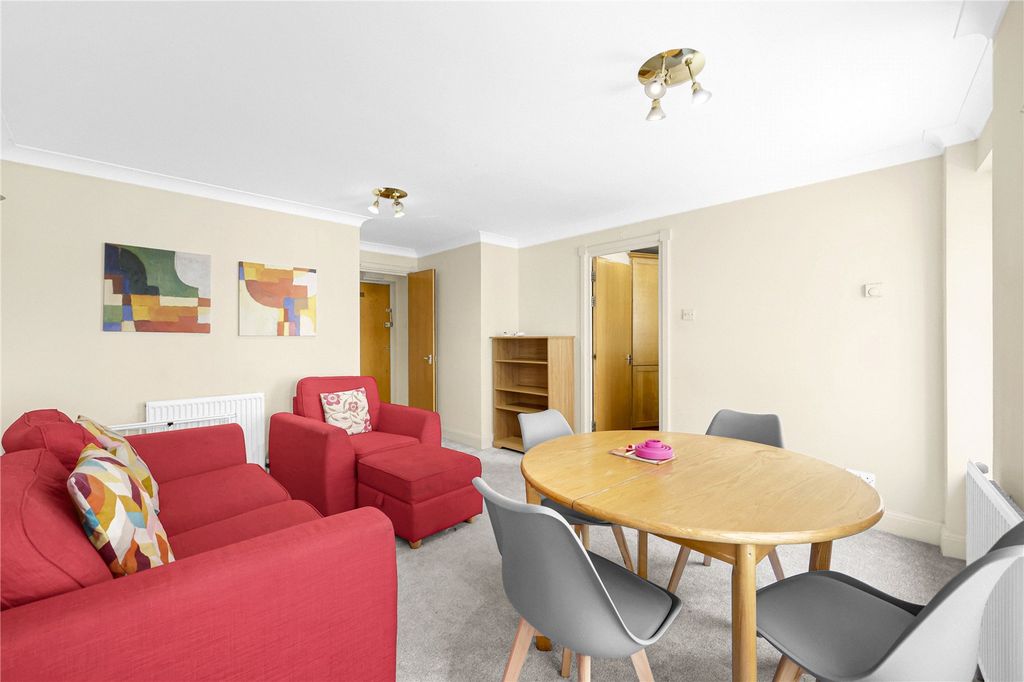 Property photo 1 of 17 Picture No. 05
