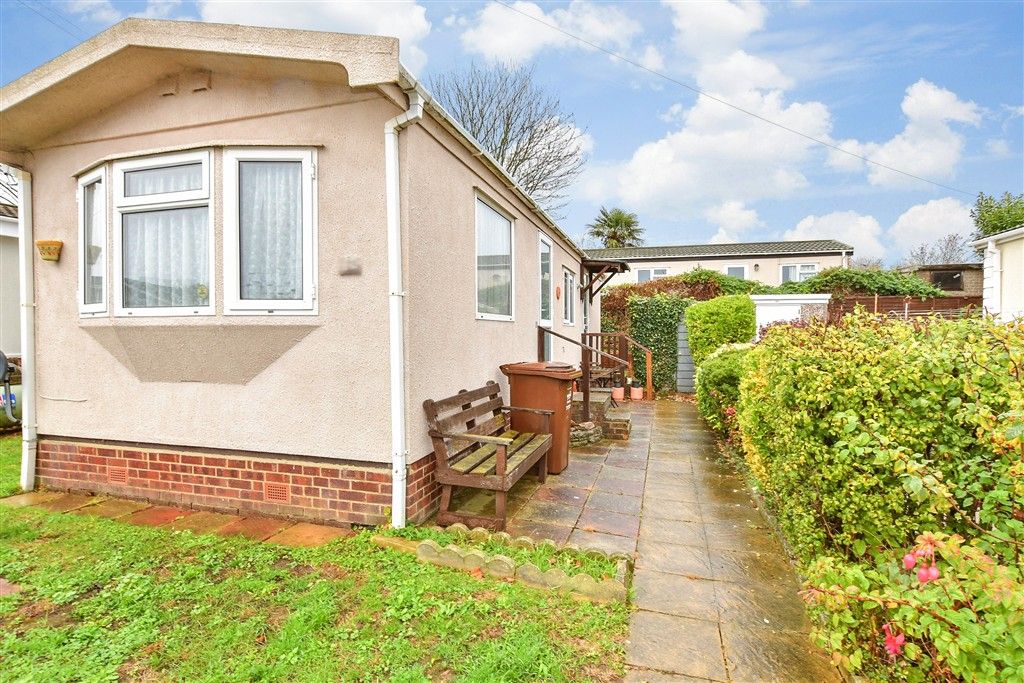 Property photo 2 of 7 Side Garden