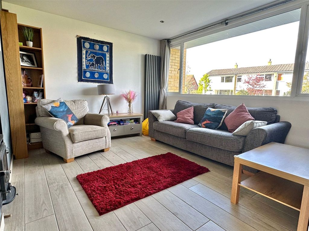 Property photo 3 of 21 Picture No. 07