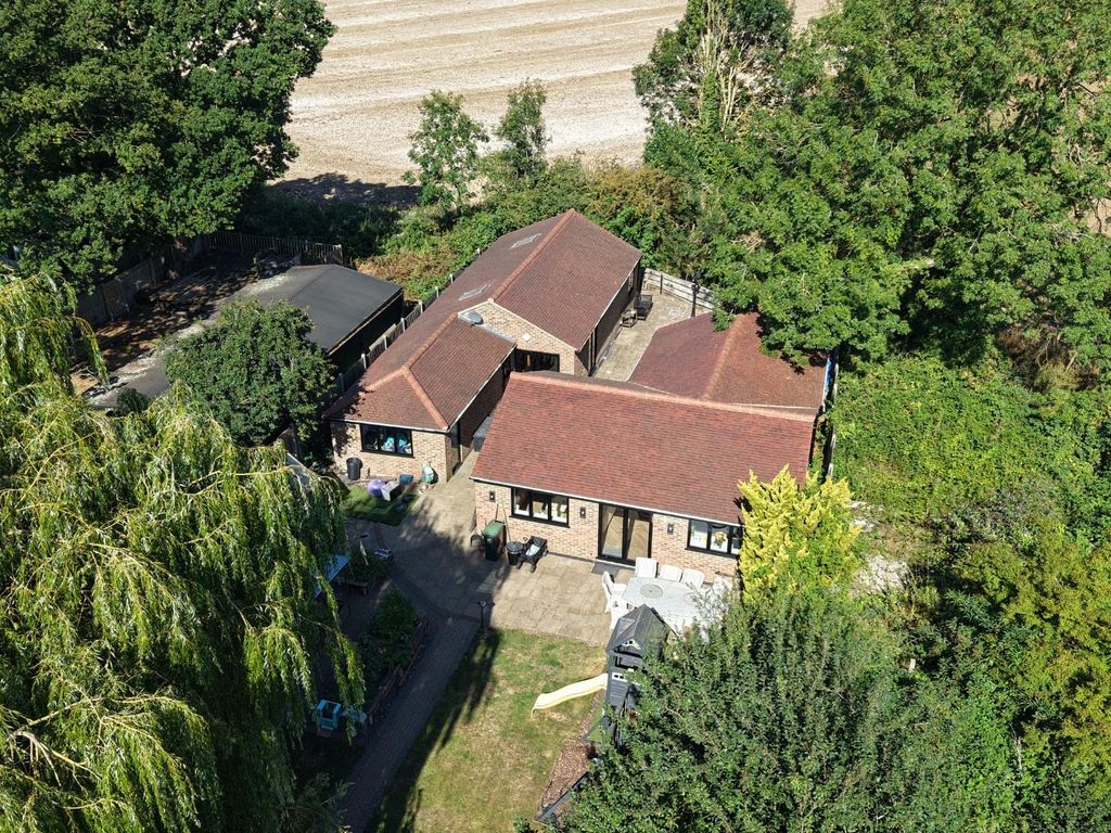 Property photo 2 of 44 Annex