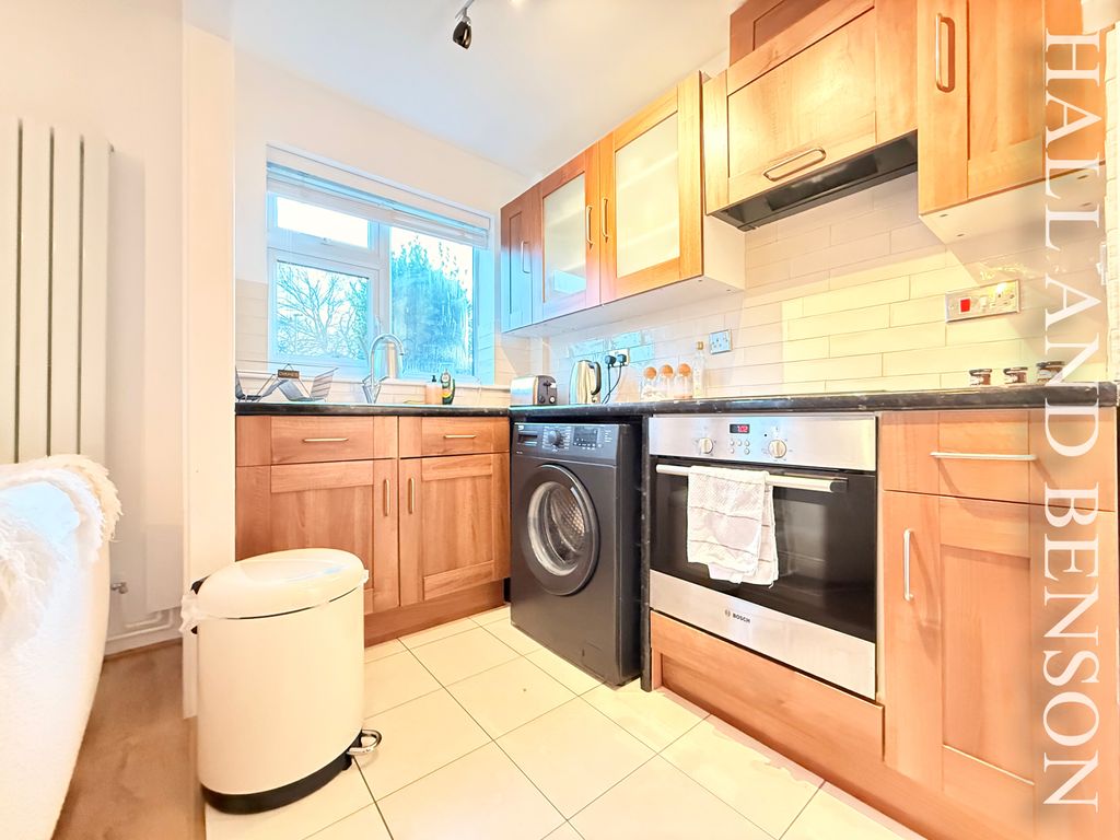 Property photo 2 of 16 Image