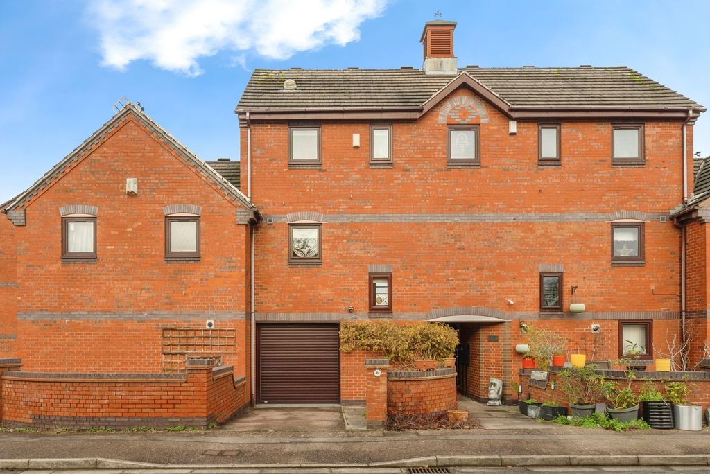 Property photo 1 of 25 Pbox-Img.Jpg