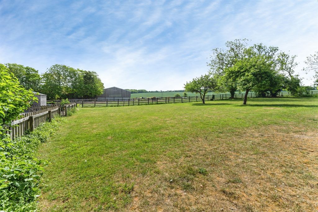 Property photo 2 of 19