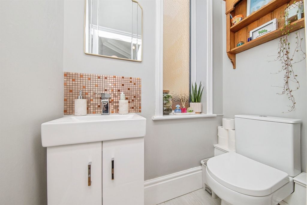 Additional image 21 of 4 bed detached house for saleFronks Road, Harwich CO12